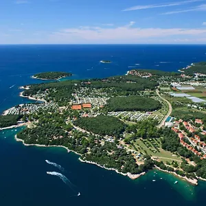 2* Prázdninový areál Koversada